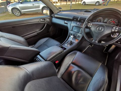 Mercedes-Benz - C230 Coupe