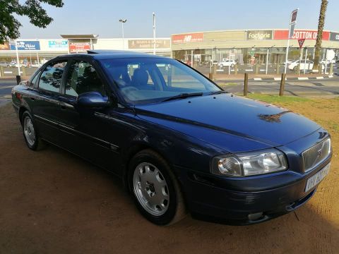 Volvo - S80 2.4T Automatic