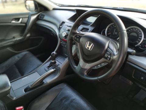 Honda - Accord 2.0 I-VTEC Executive