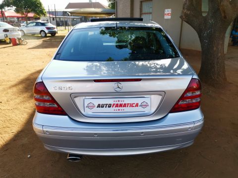 Mercedes-Benz - C230 Sports Pack Automatic