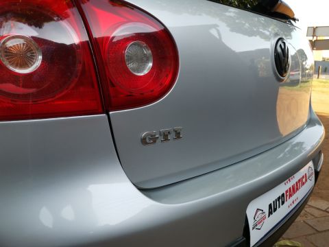 Volkswagen - Golf 5 GTi