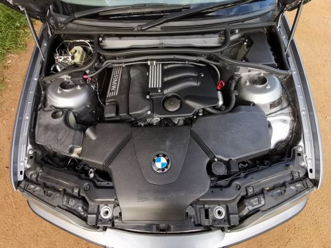 BMW - 318i E46