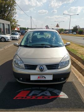 Renault - Scenic 1.6i