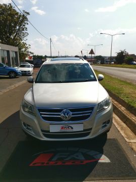 Volkswagen - Tiguan Sport 4Motion