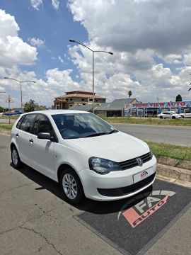 Volkswagen - Polo Vivo 