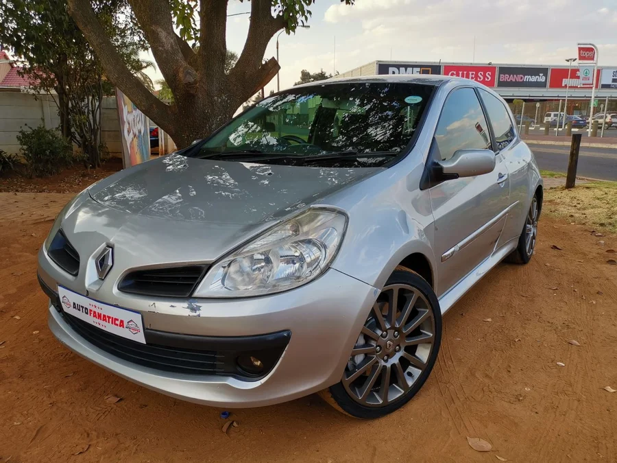 Renault Clio 2.0 Sport